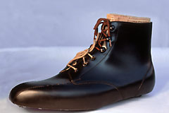 Maßschuh in der Fertigung